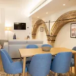 Nqn Aparts & Suites Sevilla